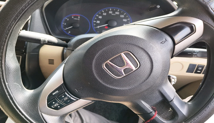 2016 Honda Amaze 1.5L I-DTEC S, Diesel, Manual, 1,78,032 km, interior