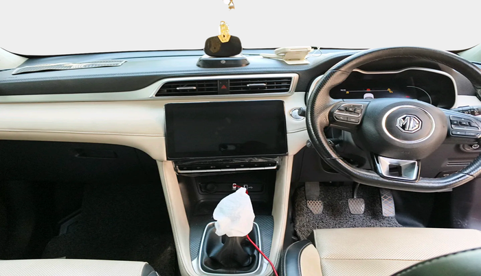 2022 MG ASTOR SHARP 1.5 MT, Petrol, Manual, 84,220 km, interior