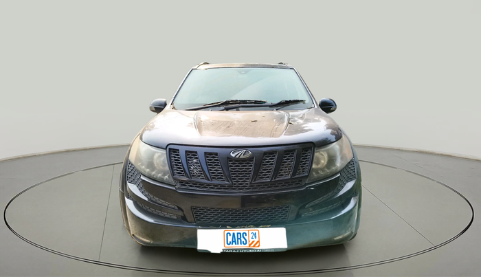 2014 Mahindra XUV500 W6, Diesel, Manual, 3,30,897 km, exterior