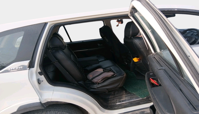 2018 Tata Hexa XM 4X2 7 STR, Diesel, Manual, 62,465 km, interior