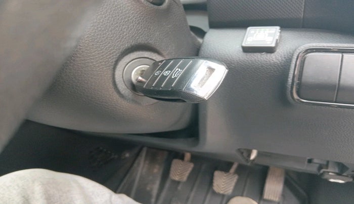 2022 KIA SONET HTK PLUS 1.2, Petrol, Manual, 6,212 km, interior