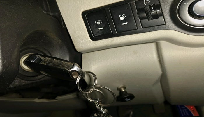 2016 Mahindra Scorpio S10, Diesel, Manual, 1,84,072 km, interior