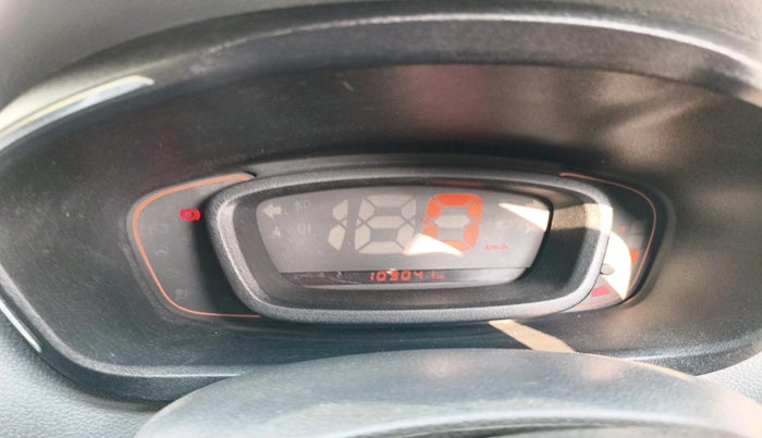 2016 Renault Kwid RXT 0.8, Petrol, Manual, 1,03,041 km, interior