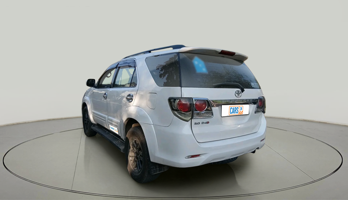 2015 Toyota Fortuner 3.0 4X2 MT, Diesel, Manual, 4,04,897 km, exterior