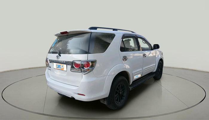 2015 Toyota Fortuner 3.0 4X2 MT, Diesel, Manual, 4,04,897 km, exterior