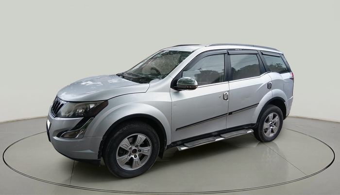 2013 Mahindra XUV500 W8, Diesel, Manual, 1,40,088 km, exterior