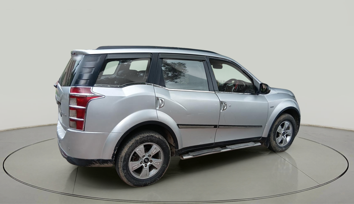 2013 Mahindra XUV500 W8, Diesel, Manual, 1,40,088 km, exterior