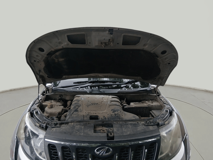 2013 Mahindra XUV500 W8, Diesel, Manual, 1,40,088 km, exterior