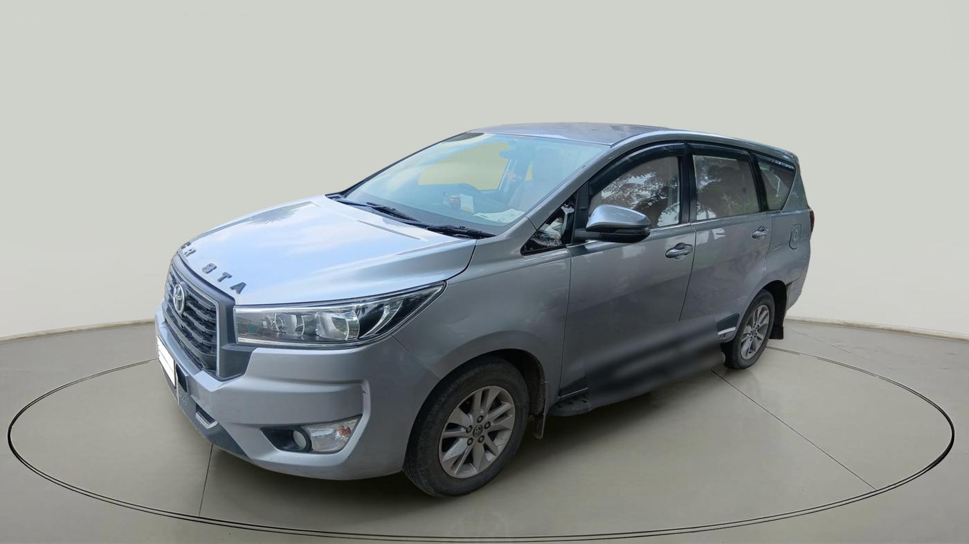 2017 Toyota Innova Crysta 2.4 GX 8 STR, Diesel, Manual, 2,37,811 km, exterior