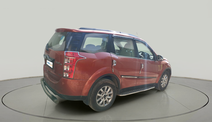2015 Mahindra XUV500 W10 AWD, Diesel, Manual, 1,02,381 km, exterior