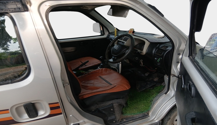2022 Maruti Eeco 5 STR AC (O), Petrol, Manual, 1,62,214 km, interior