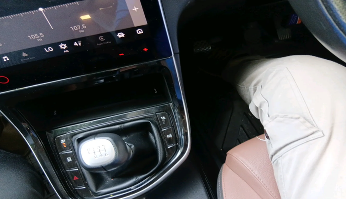 2023 MG HECTOR PLUS SHARP PRO 2.0 TURBO DIESEL 6 STR, Diesel, Manual, 41,688 km, interior