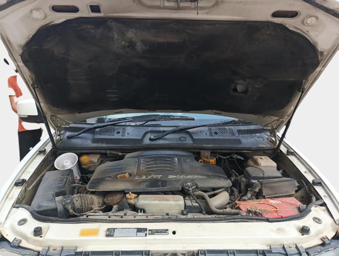 2014 Tata Safari 4X2 EX DICOR 2.2 VTT, Diesel, Manual, 1,80,479 km, exterior