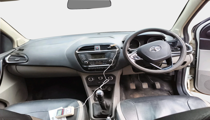 2018 Tata Tiago XZ PETROL, Petrol, Manual, 79,666 km, interior