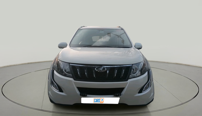 2017 Mahindra XUV500 W10 AT, Diesel, Automatic, 1,03,167 km, exterior