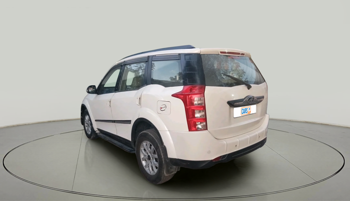 2017 Mahindra XUV500 W10 AT, Diesel, Automatic, 1,03,167 km, exterior