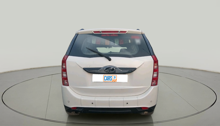 2017 Mahindra XUV500 W10 AT, Diesel, Automatic, 1,03,167 km, exterior