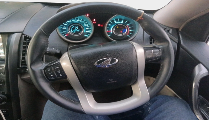 2017 Mahindra XUV500 W10 AT, Diesel, Automatic, 1,03,167 km, interior
