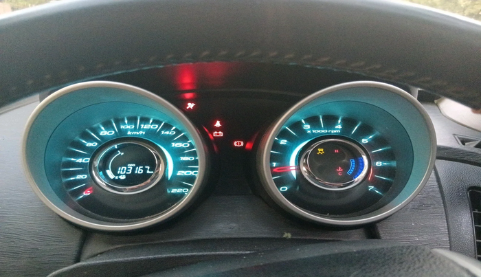 2017 Mahindra XUV500 W10 AT, Diesel, Automatic, 1,03,167 km, interior