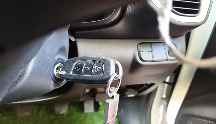 2021 Hyundai VENUE S 1.2, Petrol, Manual, 19,392 km, interior