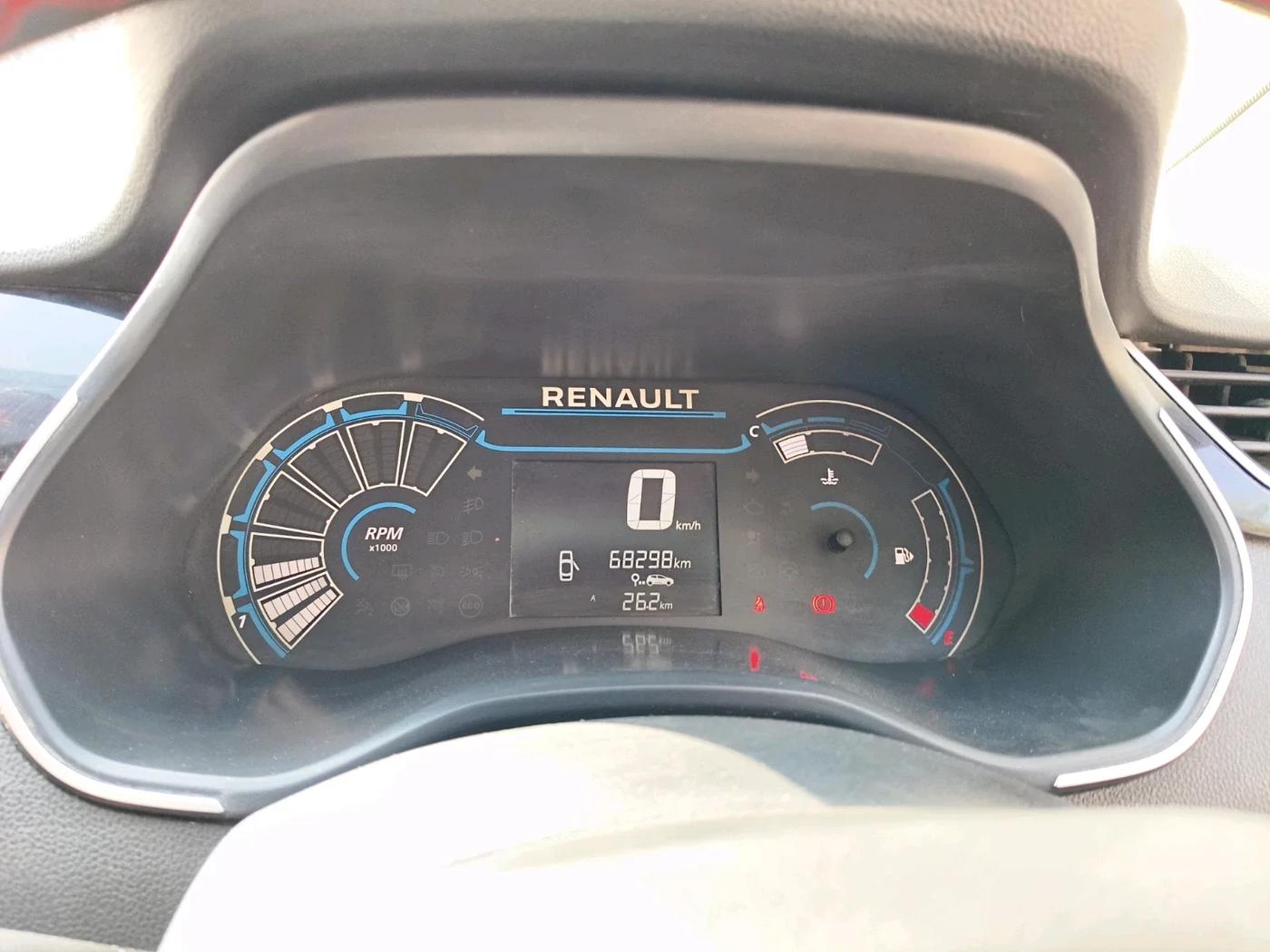 2019 Renault TRIBER RXL MT, Petrol, Manual, 68,298 km, interior