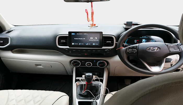 2024 Hyundai VENUE S 1.2, Petrol, Manual, 1,507 km, interior