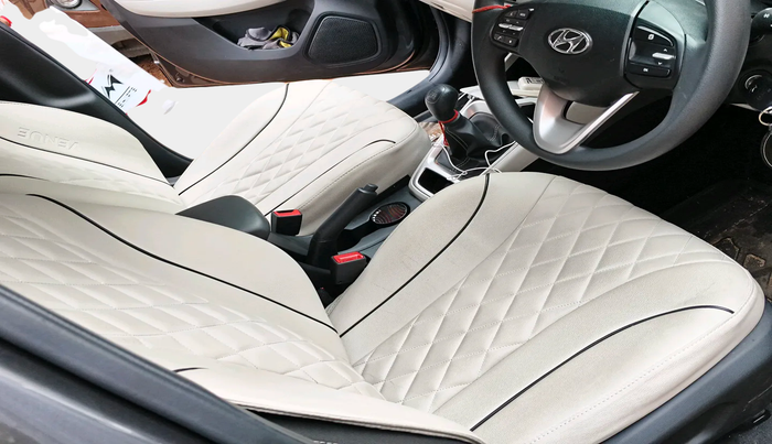 2024 Hyundai VENUE S 1.2, Petrol, Manual, 1,507 km, interior
