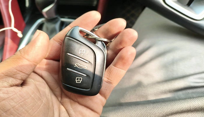 2023 MG ASTOR SAVVY 1.3 TURBO AT S RED, Petrol, Automatic, 17,372 km, interior