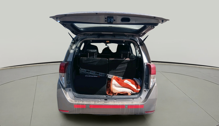 2017 Toyota Innova Crysta 2.4 VX 8 STR, Diesel, Manual, 2,39,906 km, exterior