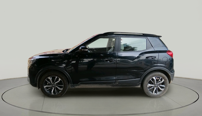 2020 Mahindra XUV300 W8 (O) 1.5 DIESEL, Diesel, Manual, 1,53,569 km, exterior