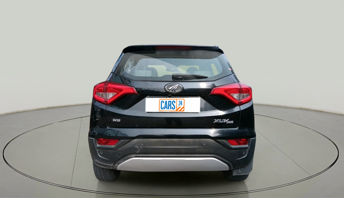 2020 Mahindra XUV300 W8 (O) 1.5 DIESEL, Diesel, Manual, 1,53,569 km, exterior