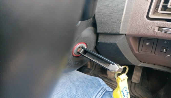 2014 Mahindra XUV500 W6, Diesel, Manual, 1,34,232 km, interior