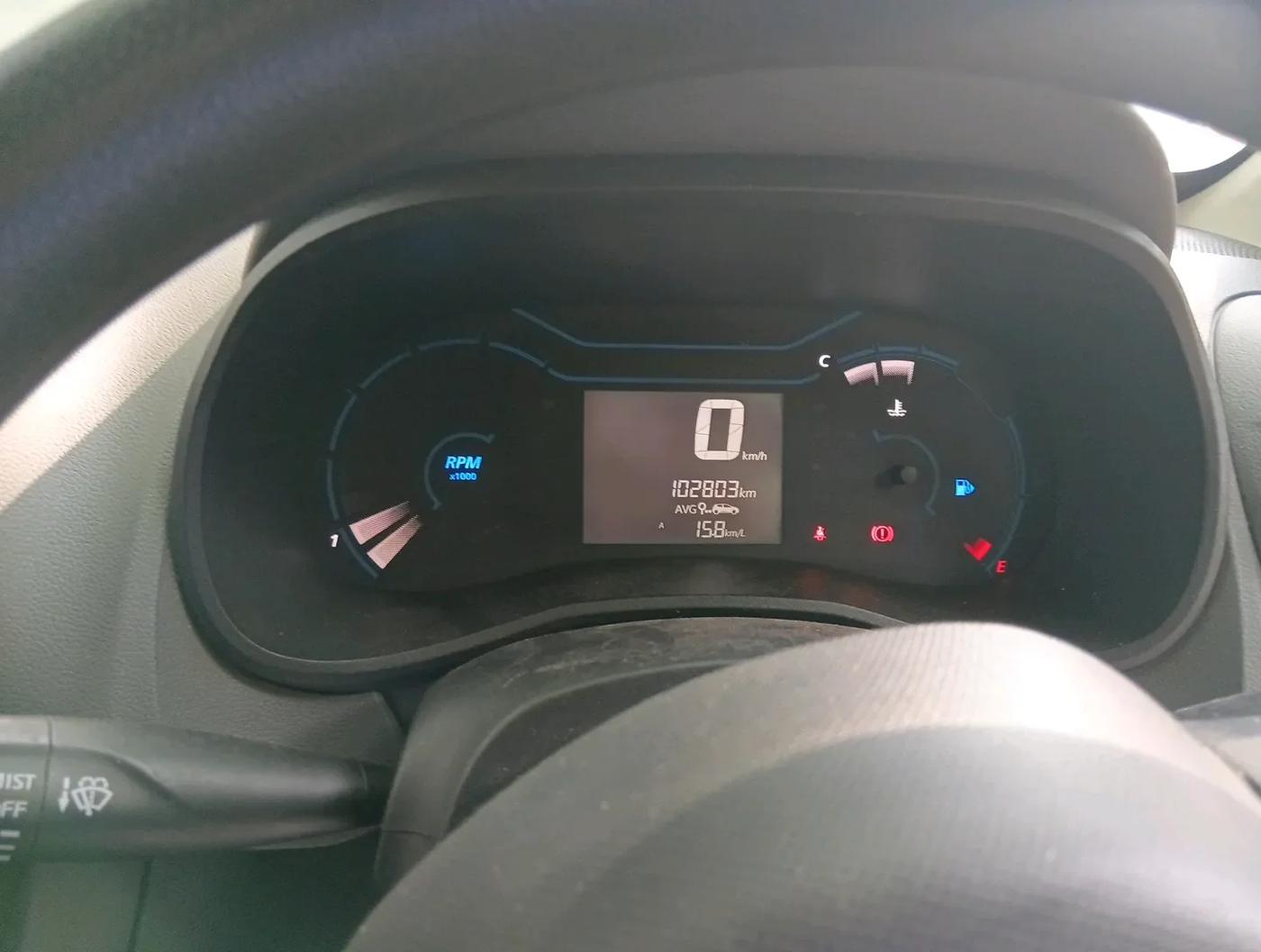 2020 Renault Kwid RXT 1.0 (O), Petrol, Manual, 1,34,000 km, interior