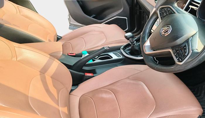 2023 MG HECTOR PLUS SHARP PRO 2.0 TURBO DIESEL 7 STR, Diesel, Manual, 81,367 km, interior