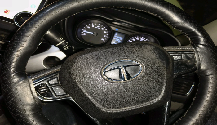 2018 Tata NEXON XT PETROL, Petrol, Manual, 64,366 km, interior