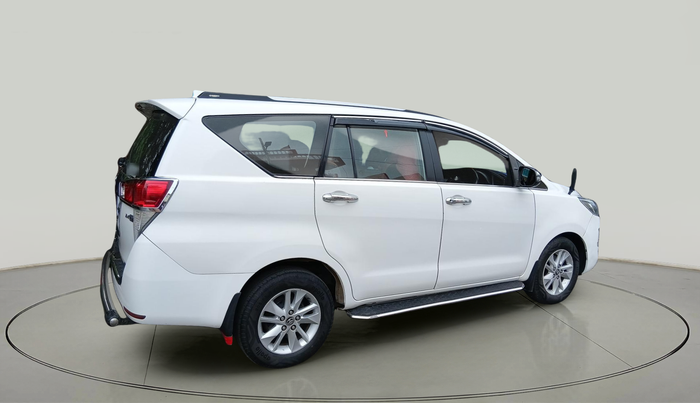 2018 Toyota Innova Crysta 2.4 G 8 STR, Diesel, Manual, 1,77,266 km, exterior