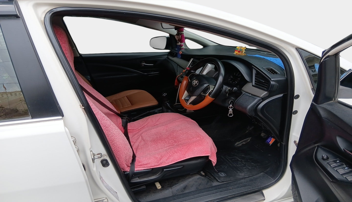 2018 Toyota Innova Crysta 2.4 G 8 STR, Diesel, Manual, 1,77,266 km, interior