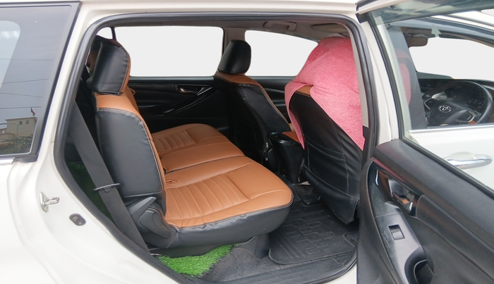 2018 Toyota Innova Crysta 2.4 G 8 STR, Diesel, Manual, 1,77,266 km, interior