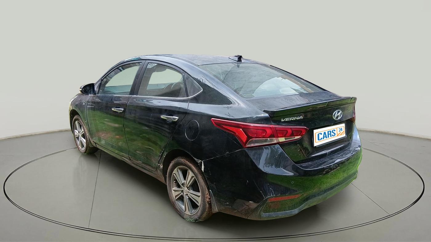 2017 Hyundai Verna 1.6 CRDI SX + AT, Diesel, Automatic, 1,12,339 km, exterior