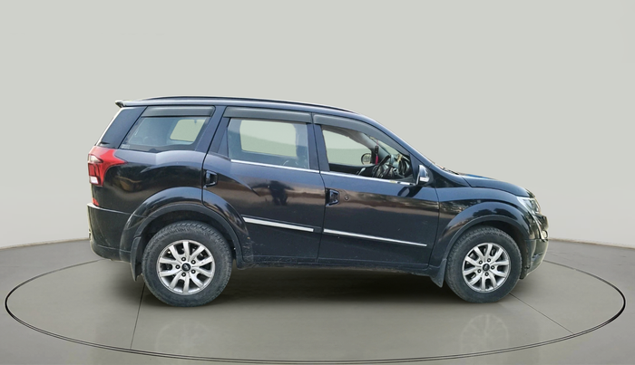 2019 Mahindra XUV500 W9, Diesel, Manual, 1,00,158 km, exterior