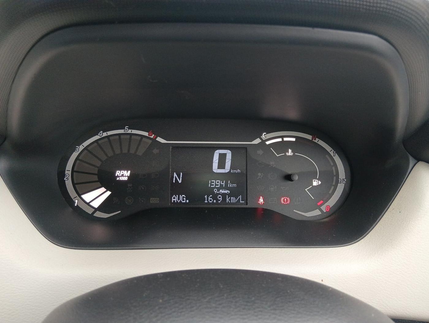 2024 Nissan MAGNITE  XE AMT EZ Shift, Petrol, Automatic, 13,941 km, interior