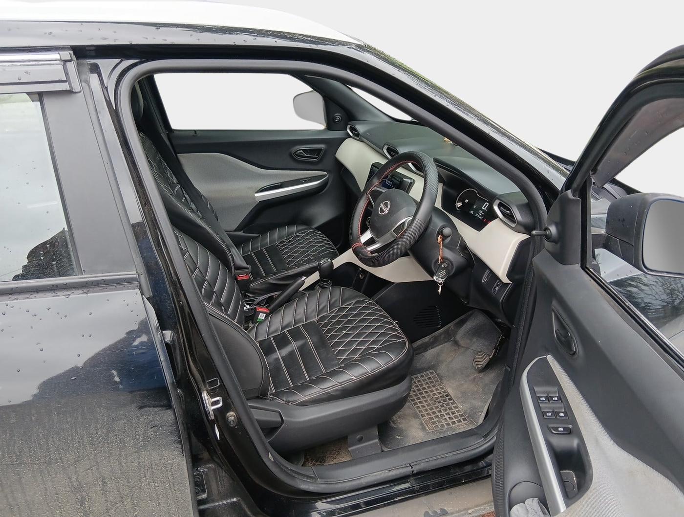 2024 Nissan MAGNITE  XE AMT EZ Shift, Petrol, Automatic, 13,941 km, interior