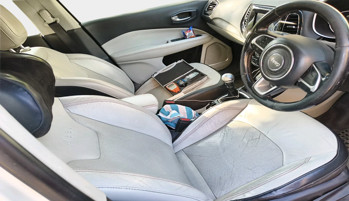 2018 Jeep Compass LIMITED (O) 2.0 DIESEL, Diesel, Manual, 1,21,188 km, interior