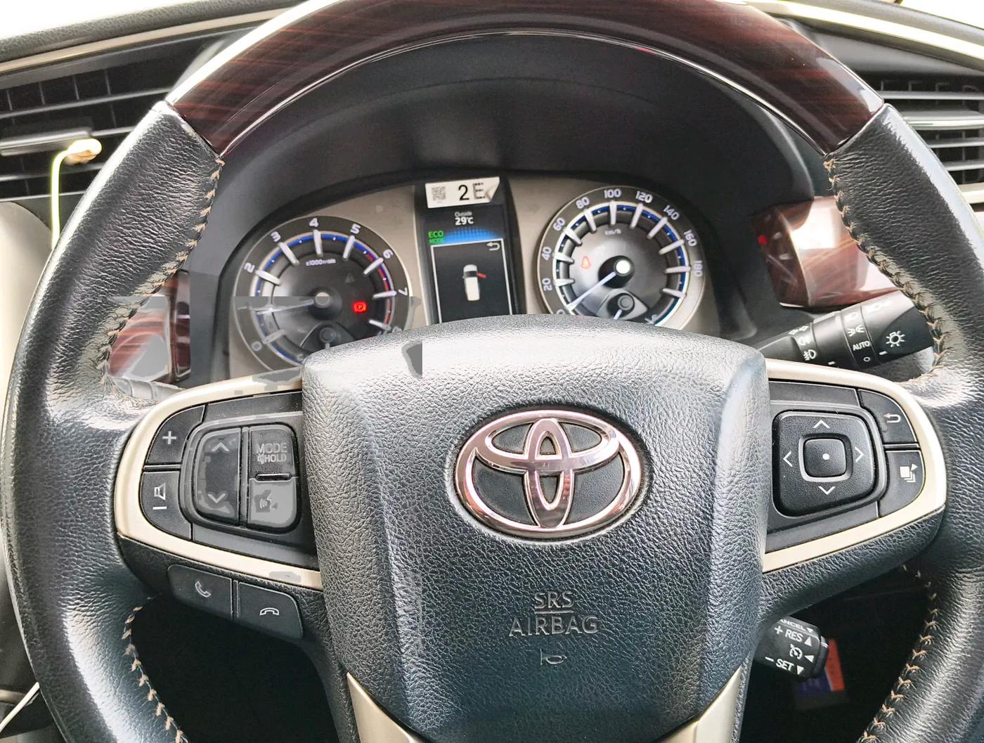 2021 Toyota Innova Crysta 2.7 VX 7 STR, Petrol, Manual, 81,702 km, interior