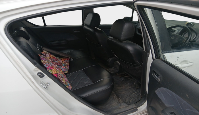 2011 Maruti Ritz VDI, Diesel, Manual, 1,25,407 km, interior