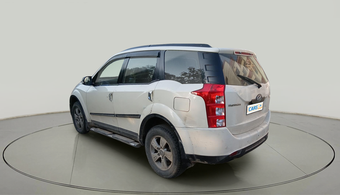 2015 Mahindra XUV500 W8, Diesel, Manual, 1,09,938 km, exterior