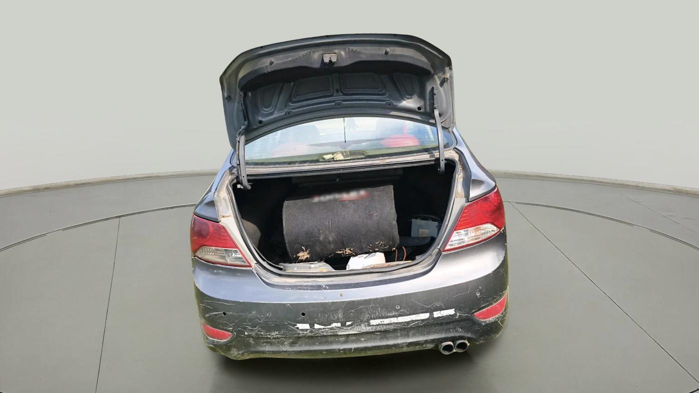 2011 Hyundai Verna FLUIDIC 1.6 CRDI EX, Diesel, Manual, 88,299 km, exterior