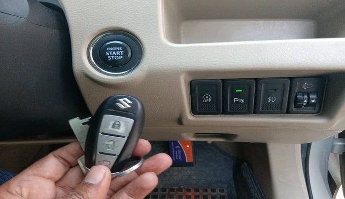 2016 Maruti Ciaz ZDI SHVS, Diesel, Manual, 1,01,633 km, interior