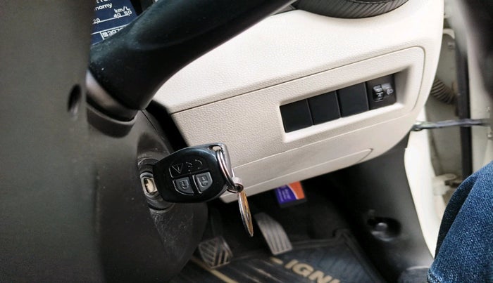 2019 Maruti IGNIS DELTA 1.2, Petrol, Manual, 59,923 km, interior