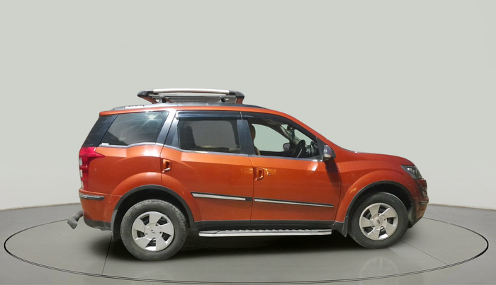 2018 Mahindra XUV500 W6, Diesel, Manual, 57,950 km, exterior